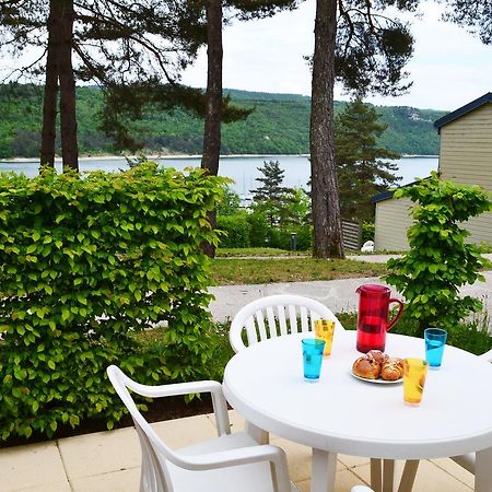 Vvf Jura Lac De Vouglans Maisod エクステリア 写真